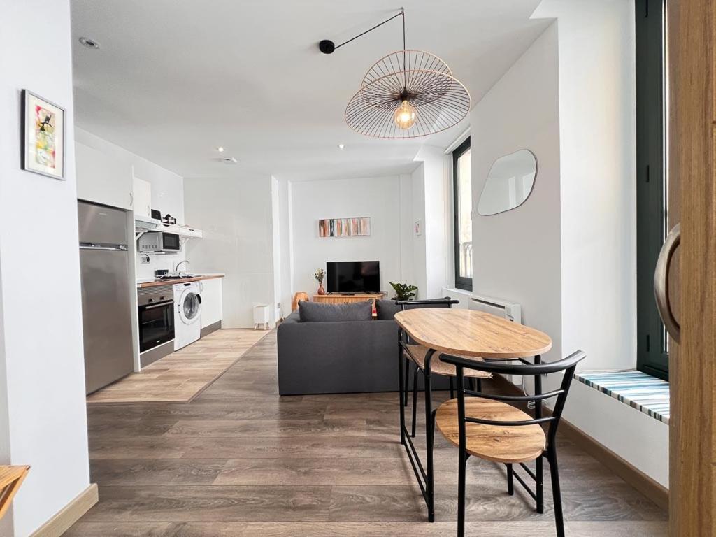 Apartamento Ruta De Los Vinos خيخون المظهر الخارجي الصورة